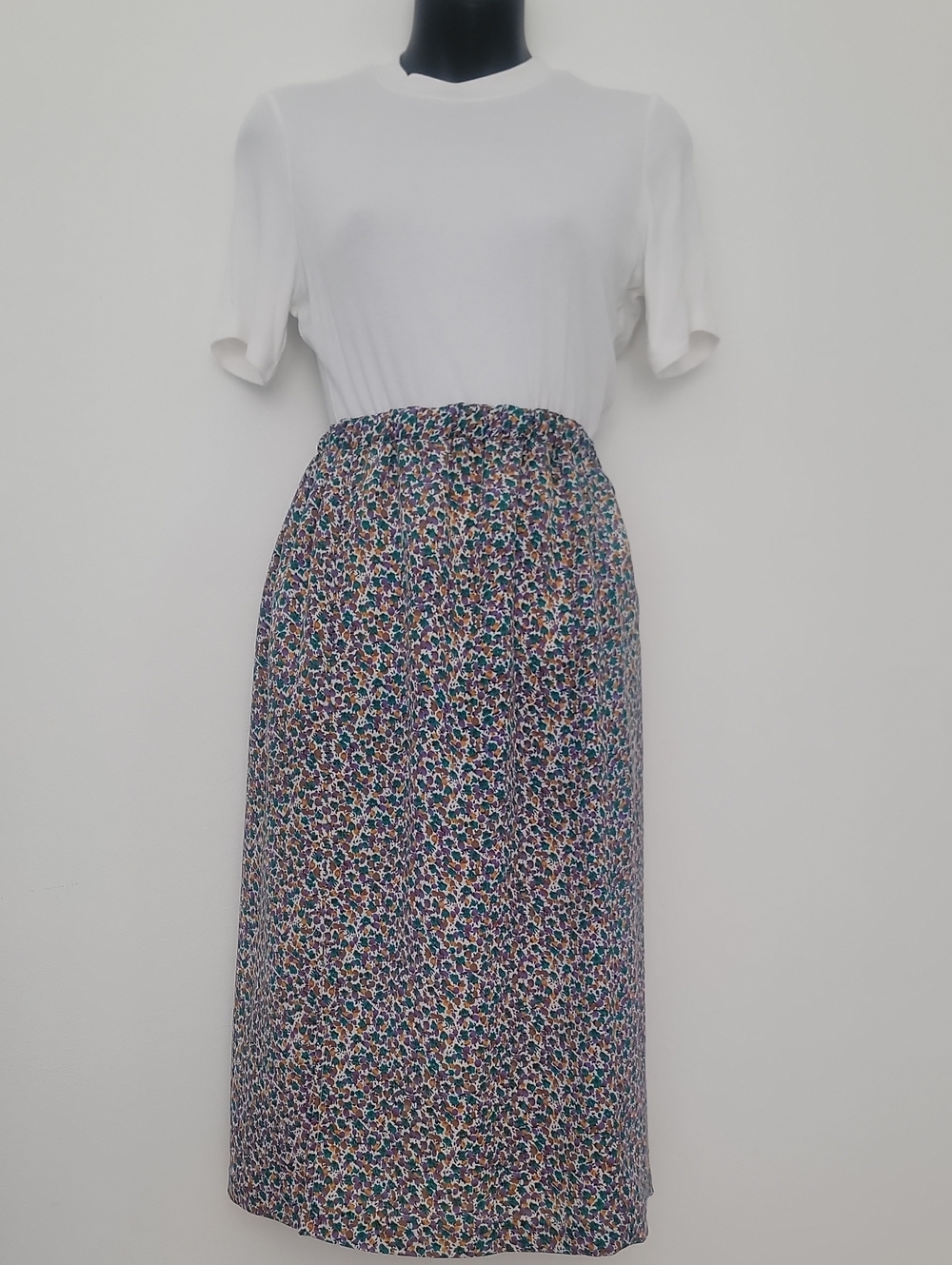 White & Floral Midi Skirt - Women's Elastic Waist Skirt